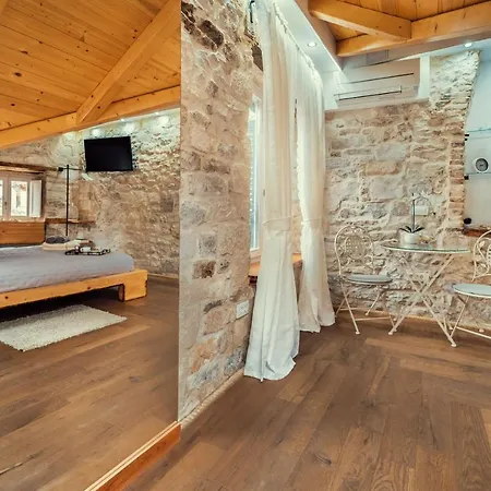 Gorgeous Historic Apartman *