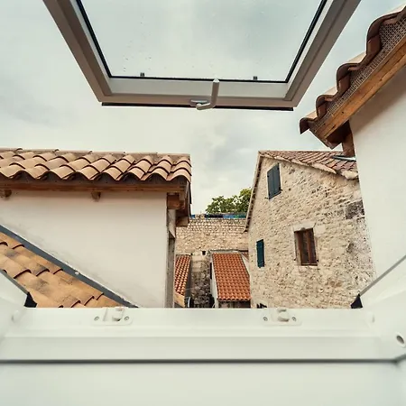 Gorgeous Historic Apartman *