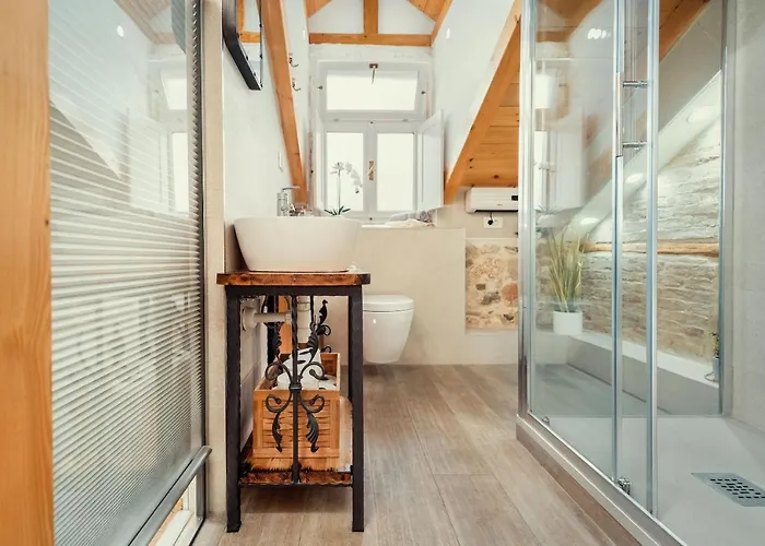 Gorgeous Historic Apartment