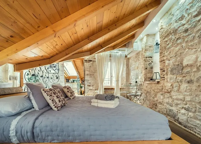 Apartment Gorgeous Historic Split