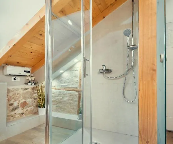 Gorgeous Historic Apartment *