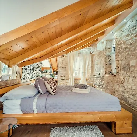 Gorgeous Historic Apartment