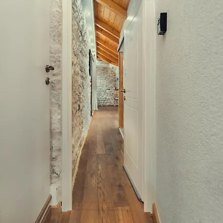 Apartment Gorgeous Historic Split